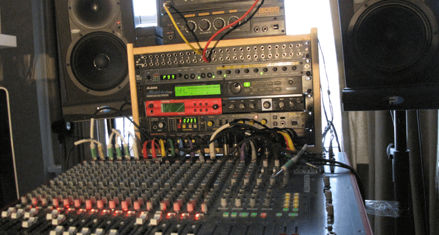 Allen & Heath Zed R16 Mixer & Outboard Effects