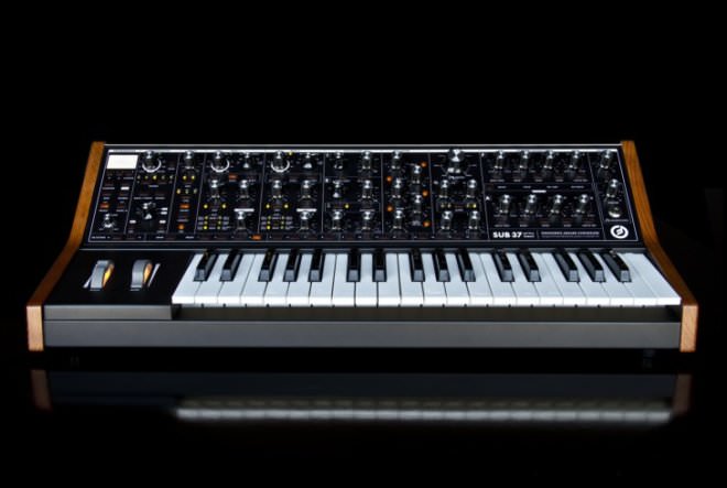 MOOG SUB 37, new analogue mono synths