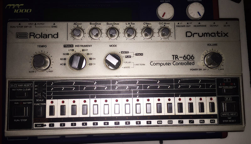 Roland TR-606