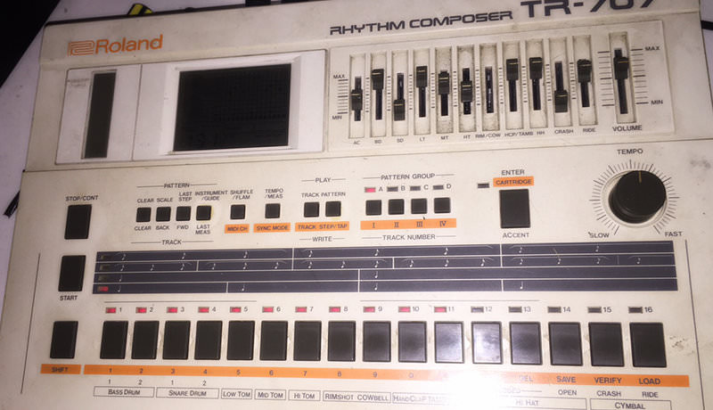 Roland TR-707