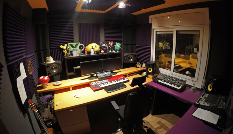 Full Studio