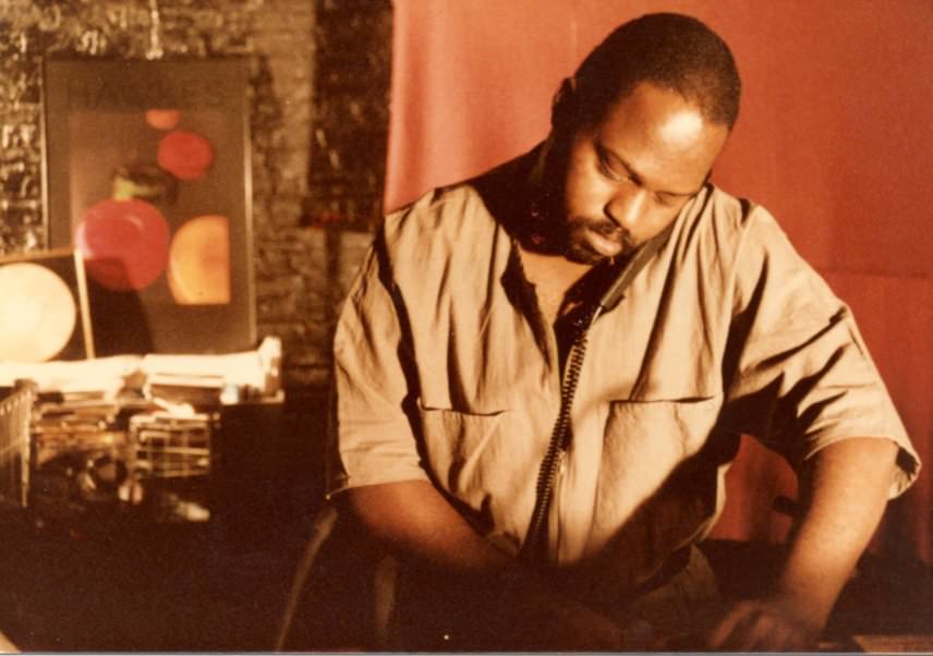 Frankie Knuckles (with lollipop headphone) at Chicago's Power Plant