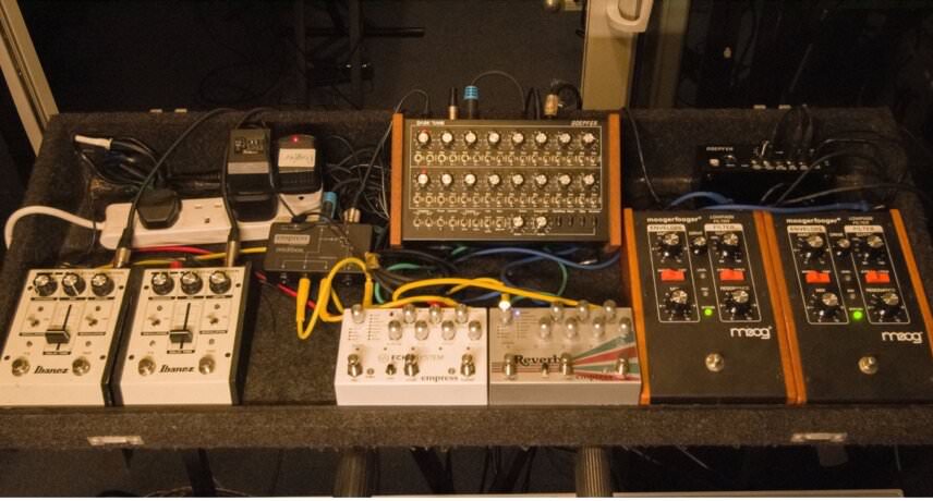 StereoPedalChain