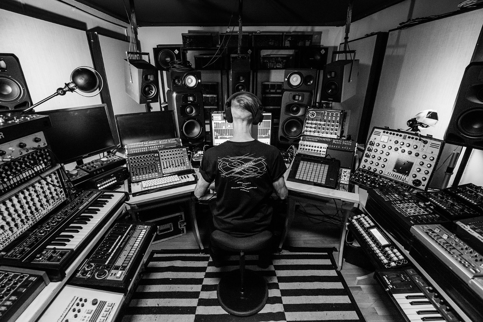 AIAIAI & Richie Hawtin Introduce The TMA-2 Studio Wireless+ AIAIAI & Richie Hawtin Introduce The TMA-2 Studio Wireless+